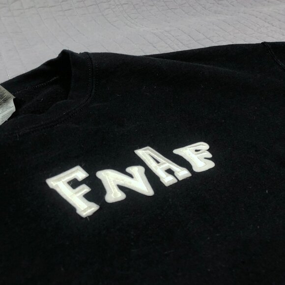 FNAF Horror Sweatshirt Men 2XL Graphic Halloween Five Nights At Freddies - Picture 8 of 13